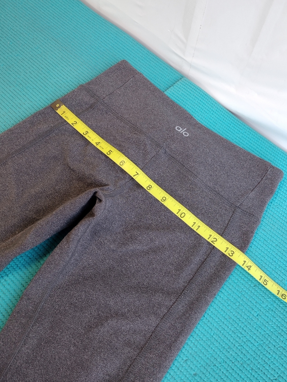 Alo Yoga Low Waist Moto Ribbed Mesh Panel Leggings Gray Size XS - Picture 12 of 13
